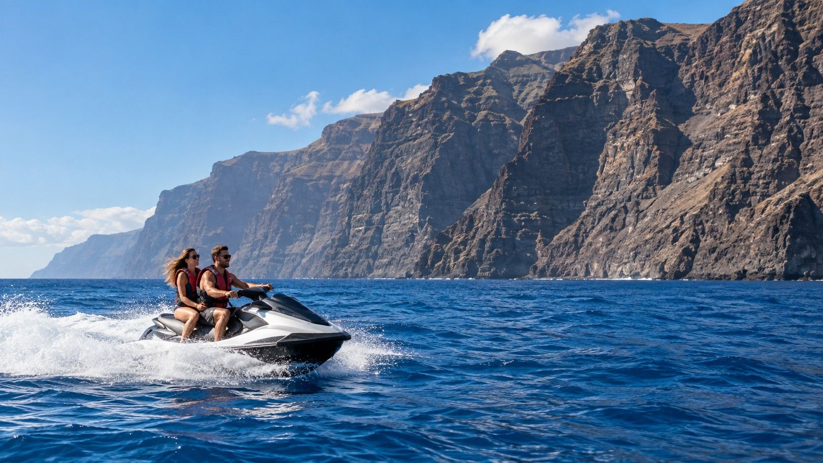 Jetski frente a Los Gigantes
